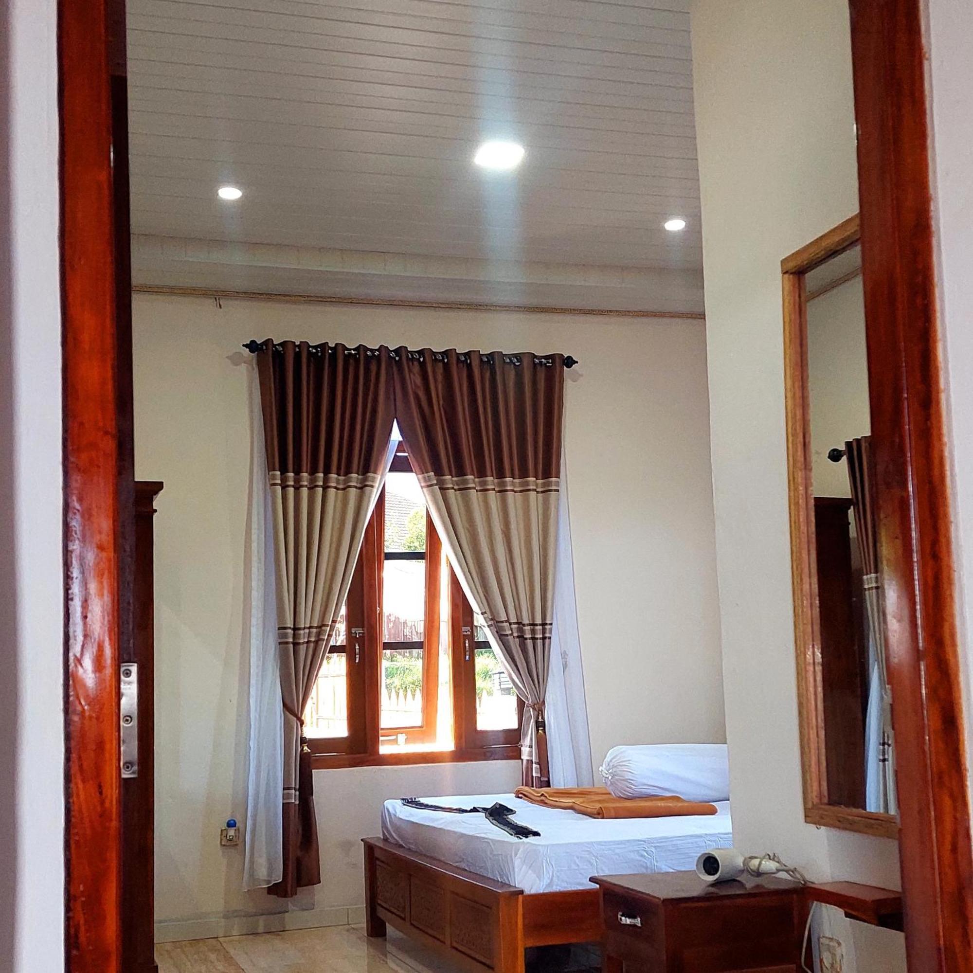 Kopa Hilltop - Family Guest Home Рутенг Номер фото